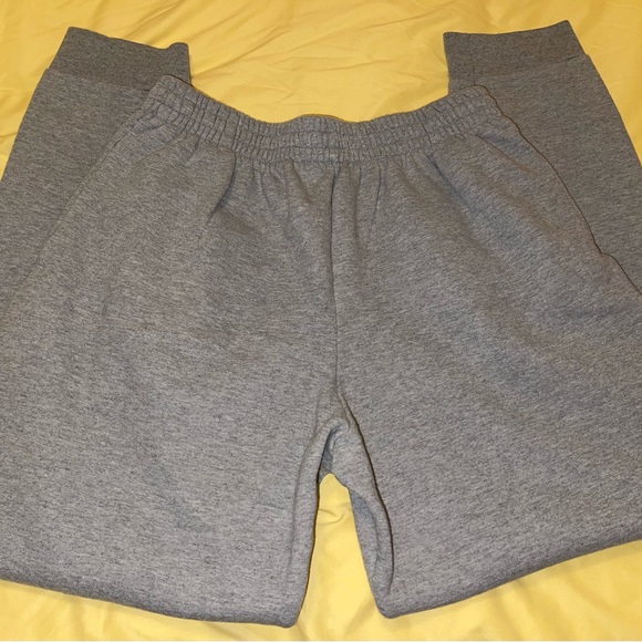 Fruit of the Loom Joggers - Picture 3 of 6
